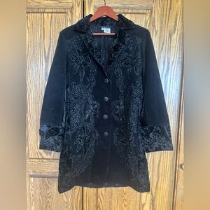 Beautiful vintage Black Velvet Embossed Floral Long Coat size small